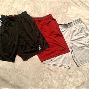 Mens Jordan, Nike & under armor athletic shorts (bundle) size large